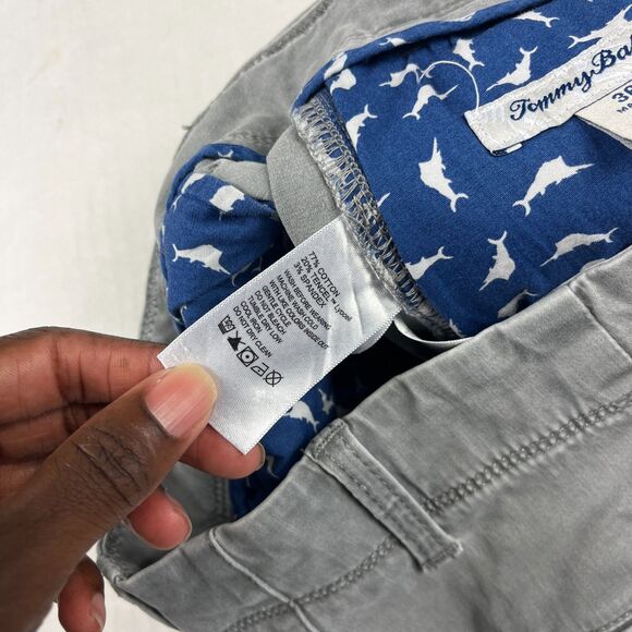 Tommy Bahama Mens Cargo Shorts Gray Classic Fit Summer Travel Utility Size 36 - Picture 8 of 10